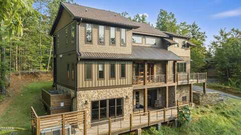 564 Thissa Way, Gatlinburg, TN 37738