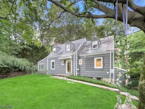 359 Dogwood Way, Mountainside, NJ 07092