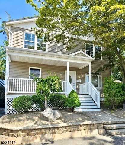 310 Woodland Ave, Old Bridge, NJ 08879