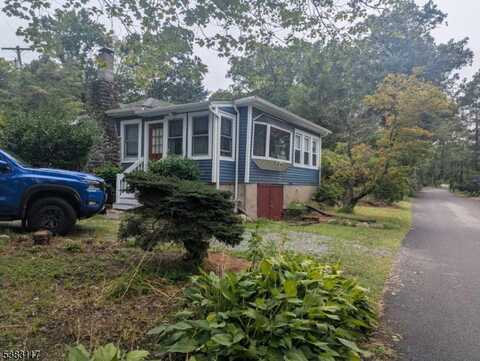 32 Laurel Dr, Jefferson Twp., NJ 07438