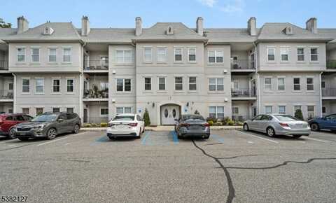 710 Brittany Dr, Wayne, NJ 07470