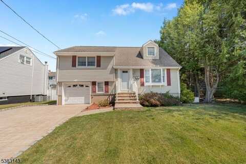 50 Crescent St, Rochelle Park Twp., NJ 07662