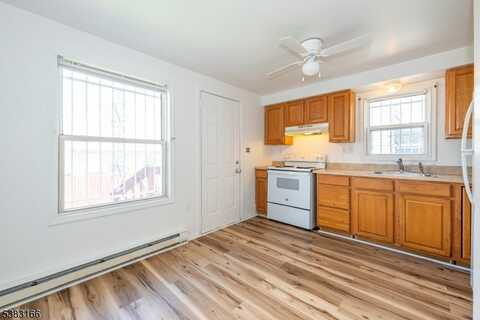 394 S 8Th St, Newark, NJ 07103