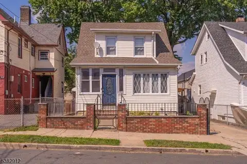 1379 Garfield Pl, Elizabeth, NJ 07208