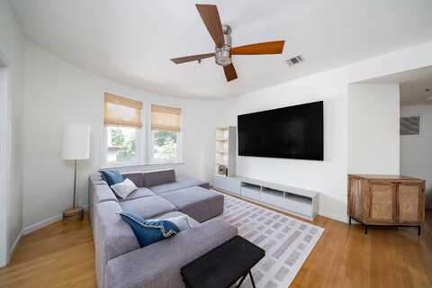 515 GREGORY AVE, Weehawken, NJ 07086
