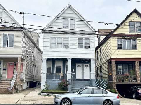 469 AVENUE A, Bayonne, NJ 07002