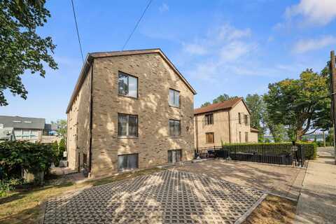 9 STERLING PL, Edgewater, NJ 07020
