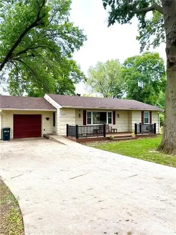 3207 Neighbor Road, Saint Joseph, MO 64506