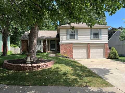 10820 W 101st Street, Overland Park, KS 66214