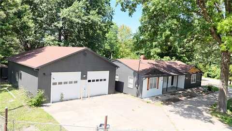 9712 Blue Ridge Boulevard, Kansas City, MO 64134