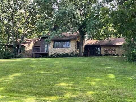 565 W Mohawk Street, Lake Quivira, KS 66217