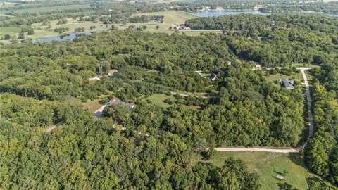 134 Spruce Drive, Linn Valley, KS 66040
