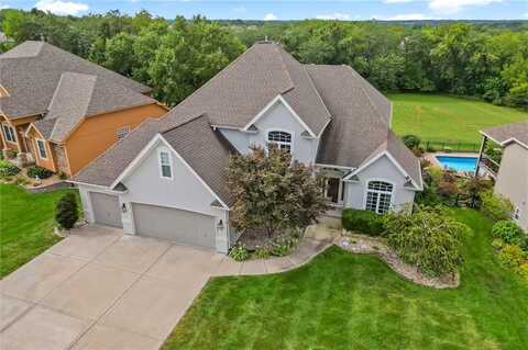 607 Indian Trail Court, Smithville, MO 64089