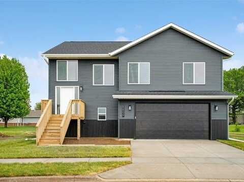 3103 Ginkgo Lane, Muscatine, IA 52761