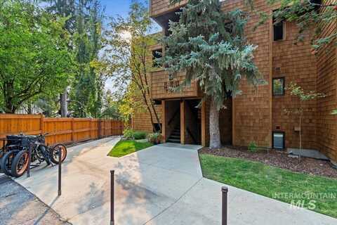 628 Ruby, McCall, ID 83638