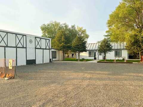 416 W Us Highway 30, Bliss, ID 83314