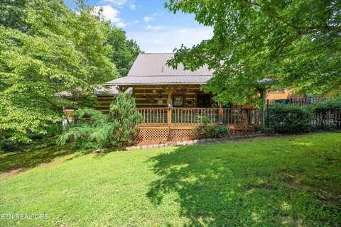 2992 Covemont Rd, Sevierville, TN 37862