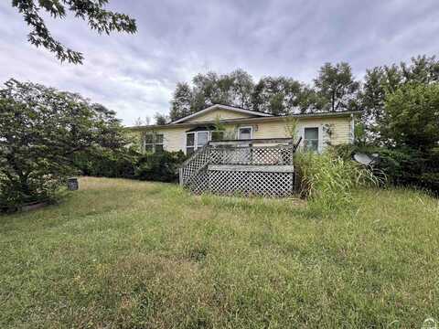 9276 Valley View Drive, Ozawkie, KS 66070