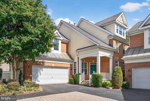 7011 LAWNWOOD CT, FORT BELVOIR, VA 22060