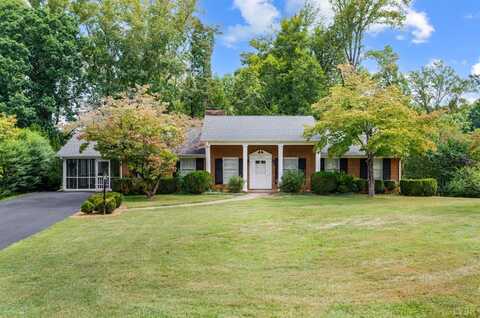 112 Kenbridge Place, Lynchburg, VA 24502