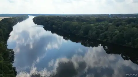 Kings Bend Road, Selma, AL 36701