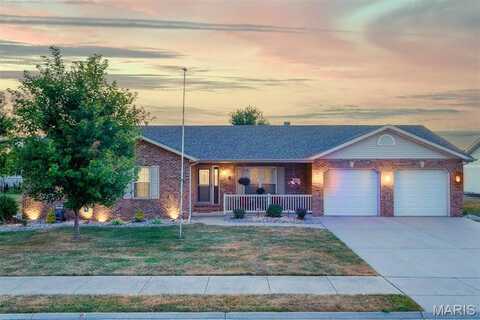 30 Arrowleaf Street, Highland, IL 62249