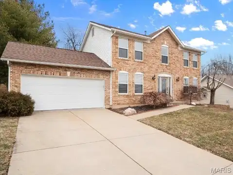 1837 Highcrest Drive, Saint Charles, MO 63303