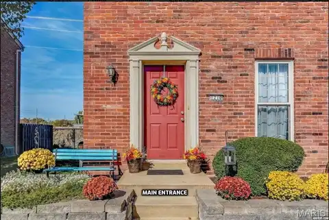 1210 Clarkson Court, Ellisville, MO 63011