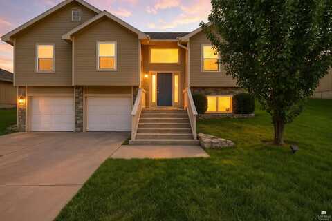 1840 Katie Rose Trail, Junction City, KS 66441
