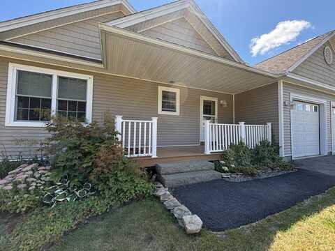 35 Highland Ridge Drive, Hampden, ME 04444
