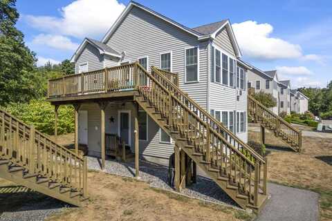 35 Barefoot Cottage Road, Wells, ME 04090