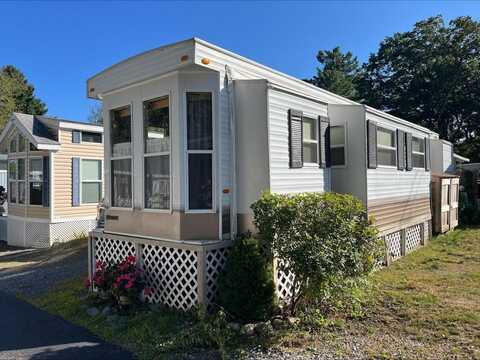 2073 Post Road, Wells, ME 04090
