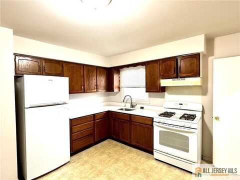 909 Hermann Road, North Brunswick, NJ 08902