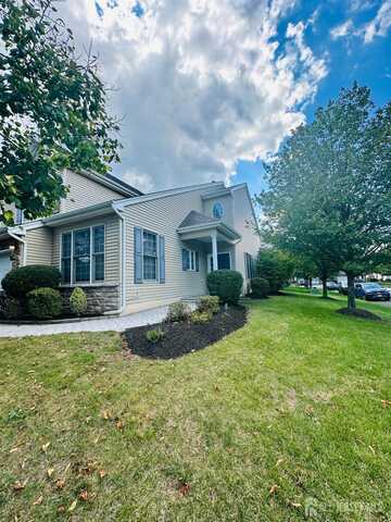 1 Silcox Place, Franklin, NJ 08873