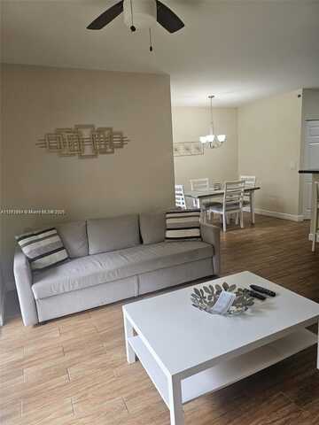 19655 E Country Club Dr, Aventura, FL 33180