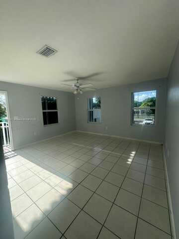 1754 NW 45th St, Miami, FL 33142