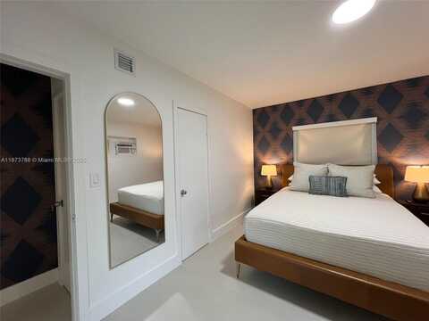undefined, North Miami, FL 33168