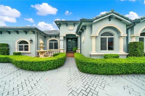 16242 SW 42nd Ter, Miami, FL 33185