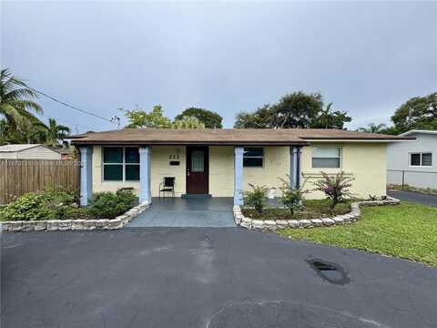 213 SW 2nd St, Hallandale Beach, FL 33009