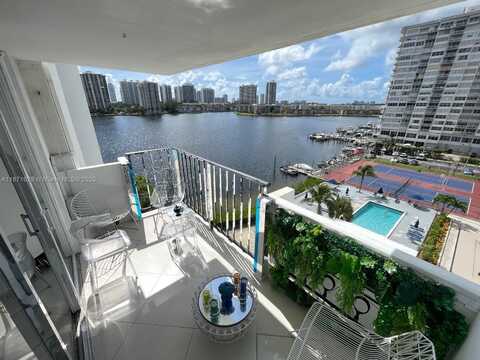 2780 NE 183rd St, Aventura, FL 33160