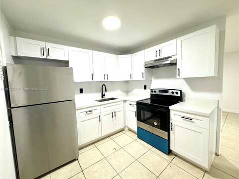 12215 W Dixie Hwy, North Miami, FL 33161