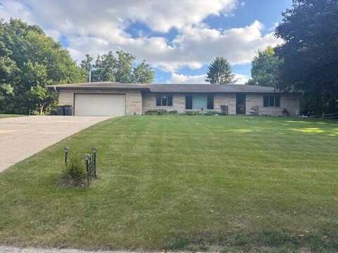 1393 Harris Dr, Waukesha, WI 53186