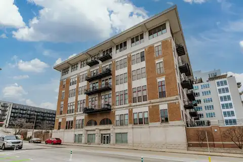 1325 N Van Buren St, Milwaukee, WI 53202