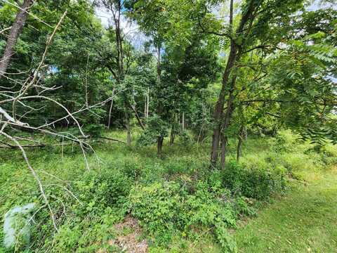 660 Legend Dr, Lake Geneva, WI 53147