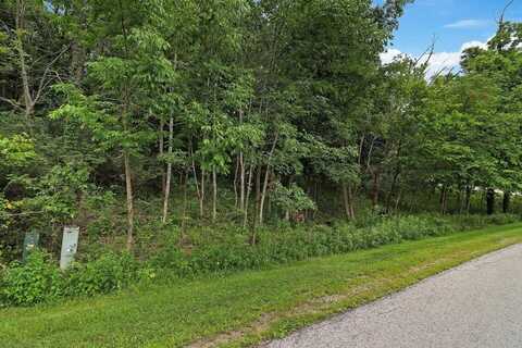 660 Legend Dr, Lake Geneva, WI 53147
