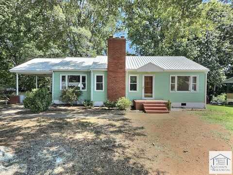 123 Salmon Street, Martinsville, VA 24112