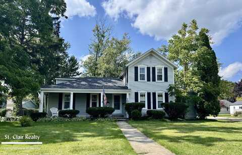 102 S Ninth, Saint Clair, MI 48079