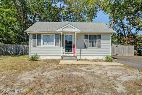 215 Laurel Drive, Bayville, NJ 08721