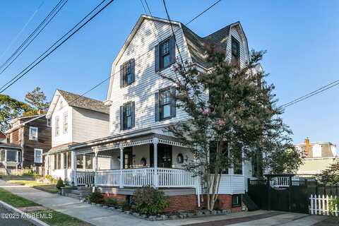 18 Oak Avenue, Island Heights, NJ 08732