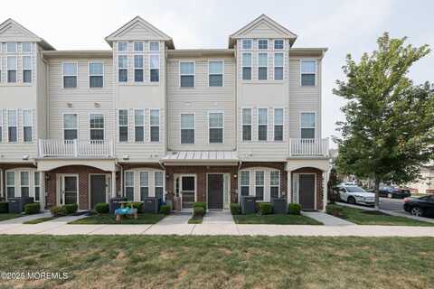 18 Kyle Drive, Tinton Falls, NJ 07712